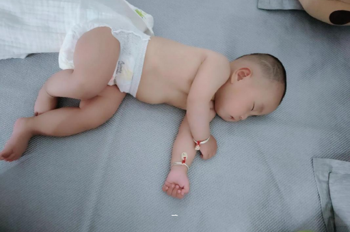 攸县怀孕肚子撑的难受